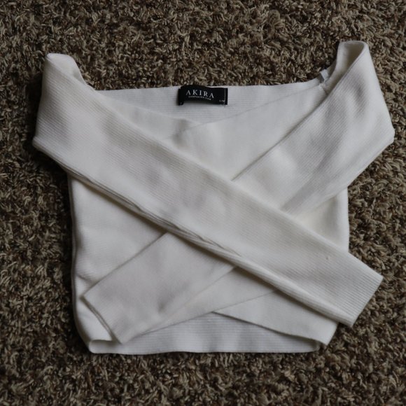 AKIRA White Crop Top Size S/M - Picture 1 of 9